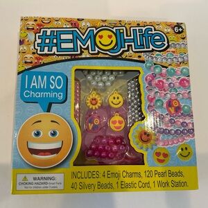 NIB Creative Kids Emoji-Life Bead Set, Gift Set, Emoji Charms, NEW